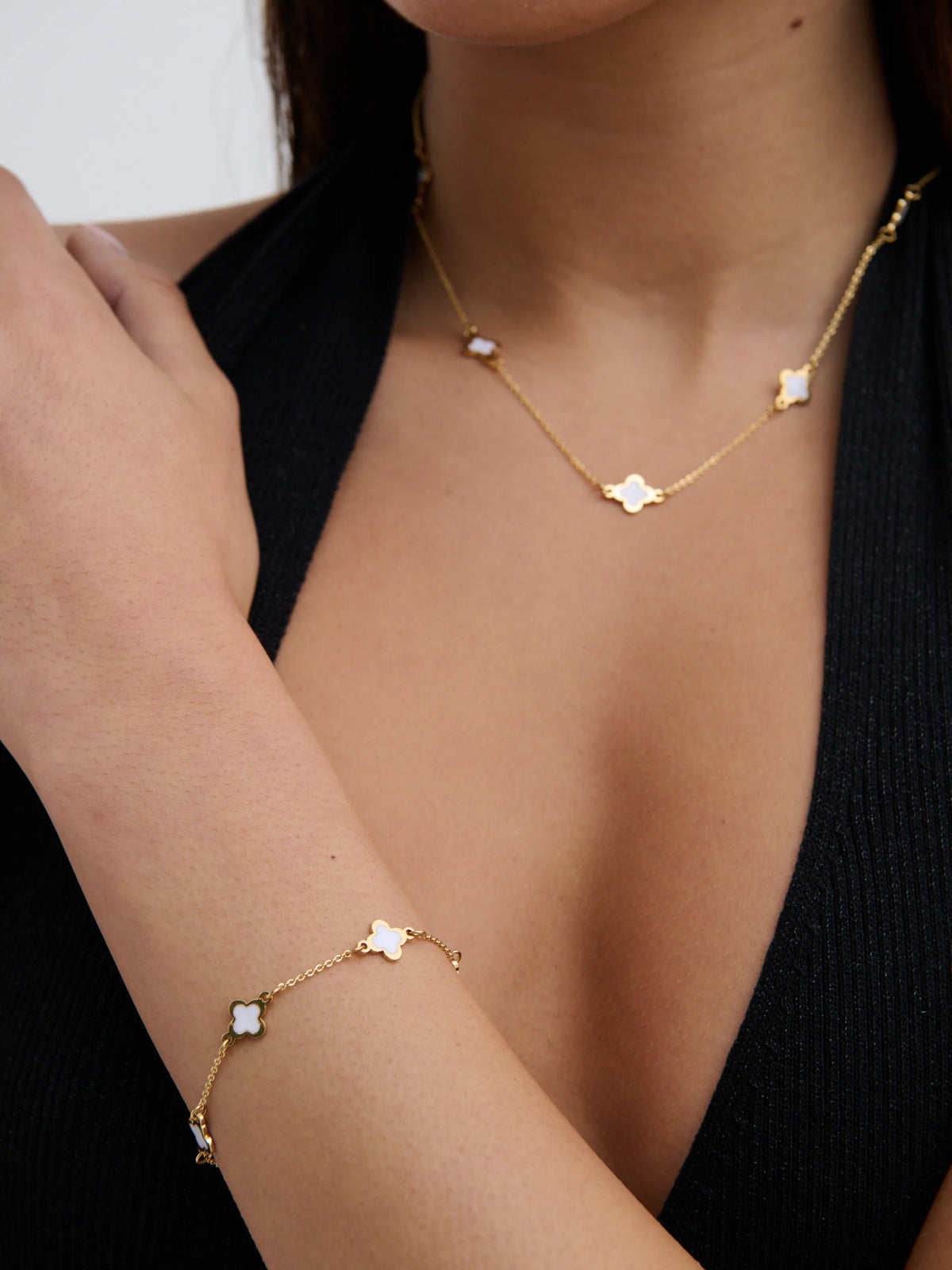 Clover Necklace - White