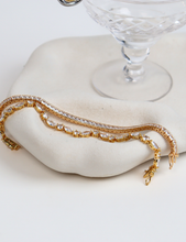 Load image into Gallery viewer, Eterna Diamante Bracelet