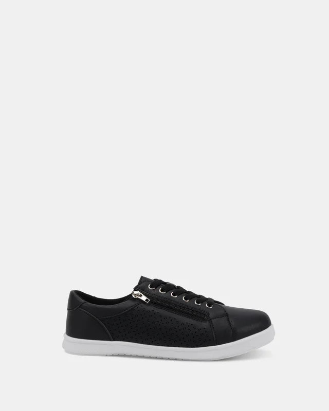 Liora Sneaker