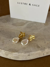 Load image into Gallery viewer, Messina Pearl 18K Gold Plated Earrings
