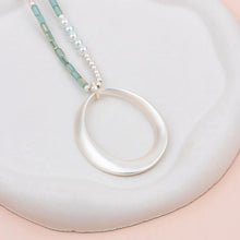 Load image into Gallery viewer, Oval Pendant with Green Quartz Long Necklace