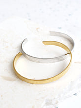 Load image into Gallery viewer, Toro Silver Bangle