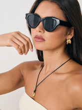 Load image into Gallery viewer, Mielli Cat Eye Sunglasses