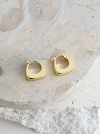 Nora Huggie -Gold Plate