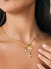Load image into Gallery viewer, Selene Starfish Pendant