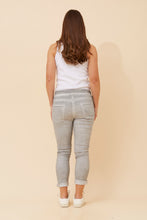 Load image into Gallery viewer, Fitted Grey Pant