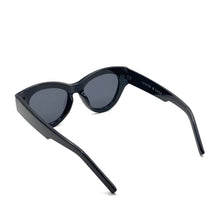 Load image into Gallery viewer, Mielli Cat Eye Sunglasses