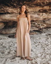 Load image into Gallery viewer, Amira Maxi Dress